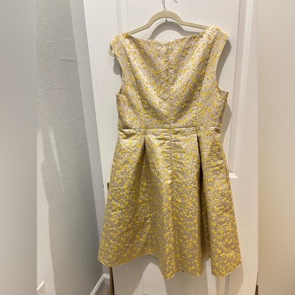 Stunning Adrianna Papell Cream and Yellow Floral Jacquard Fit Flare Midi Dress - Picture 3 of 5